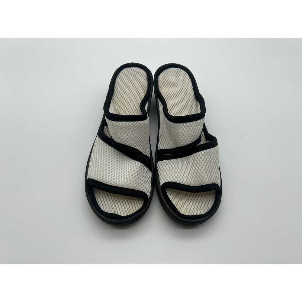 Isotoner Womens White Mesh Wedge Slide Sandals Black Trim Size 7.5-8
